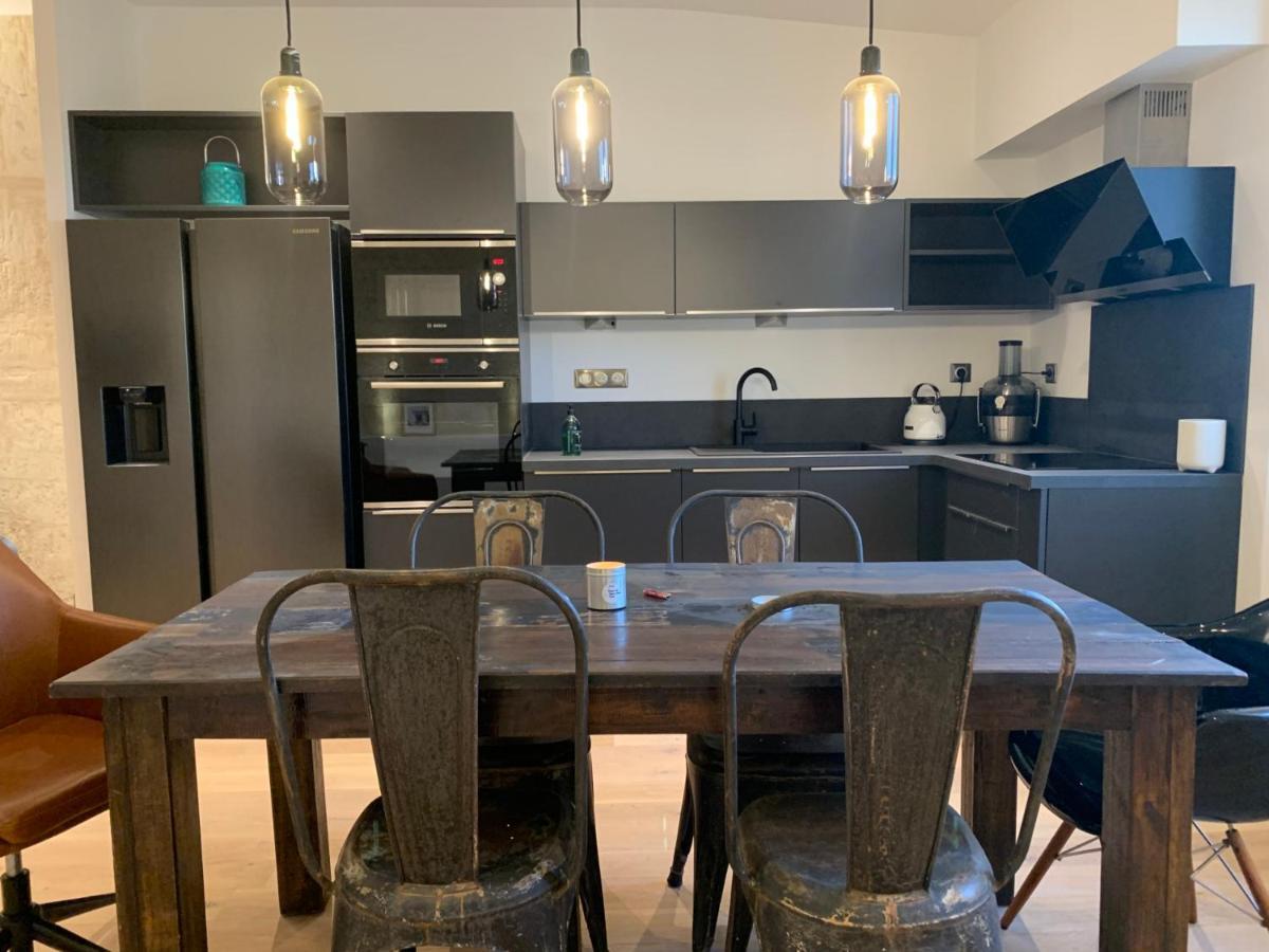 Superbe Appartement Avec Vue Arles Exterior photo